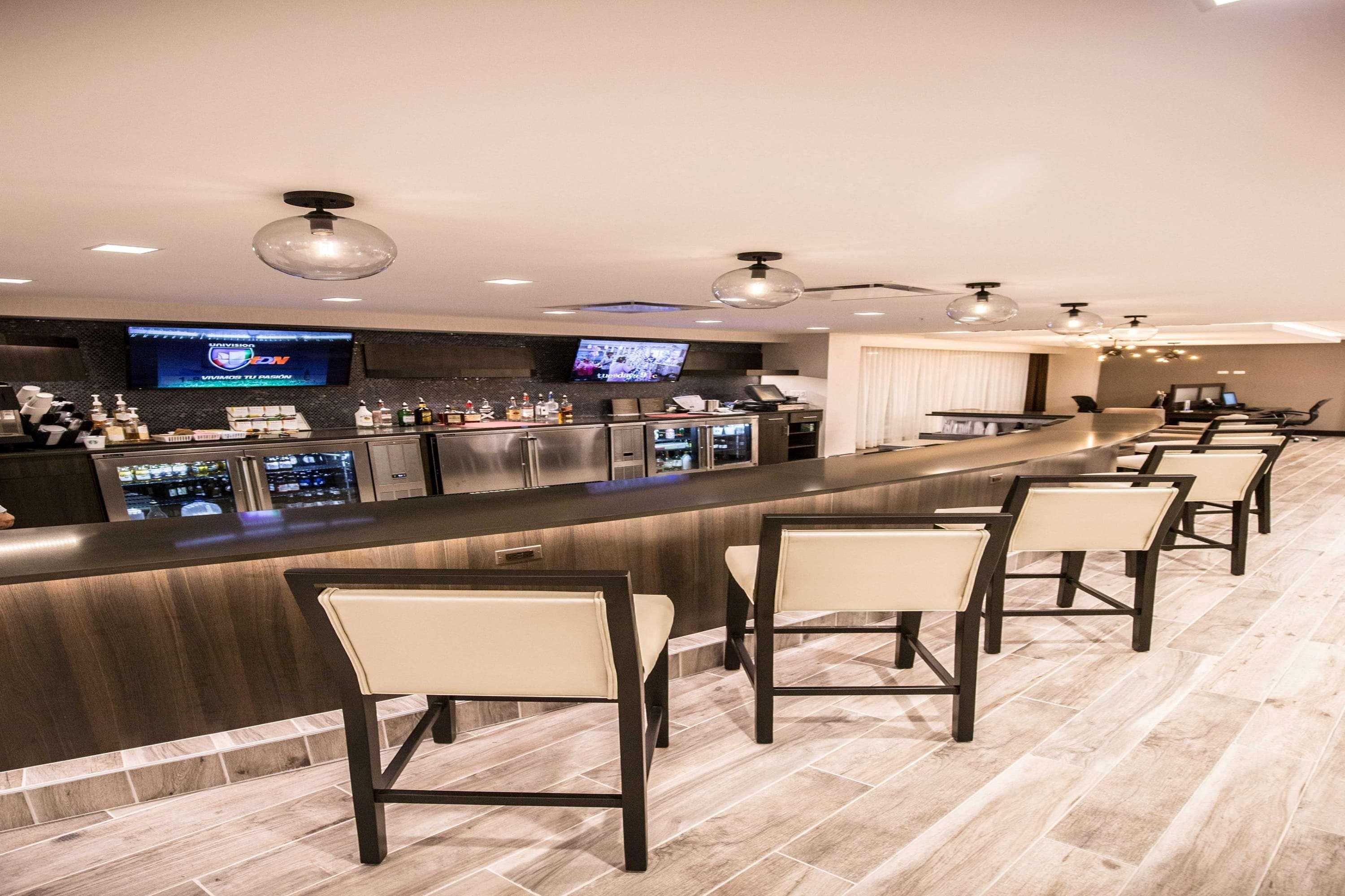 Отель Wyndham Chicago O'Hare Розмонт Экстерьер фото